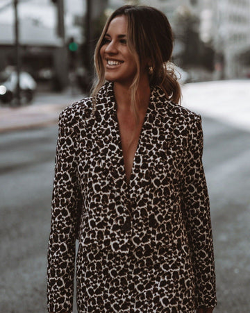 Kylan Pocketed Leopard Crop Blazer