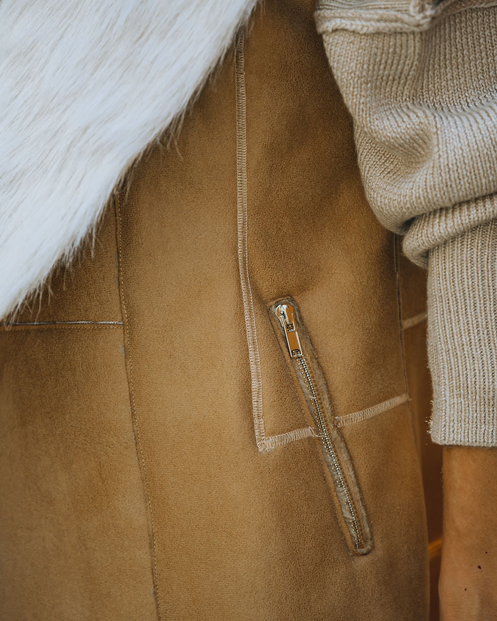 Mammoth Pocketed Faux Fur Lined Vest - Camel