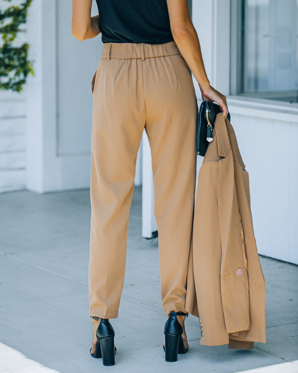 Long Shot Pocketed High Rise Trousers - Camel