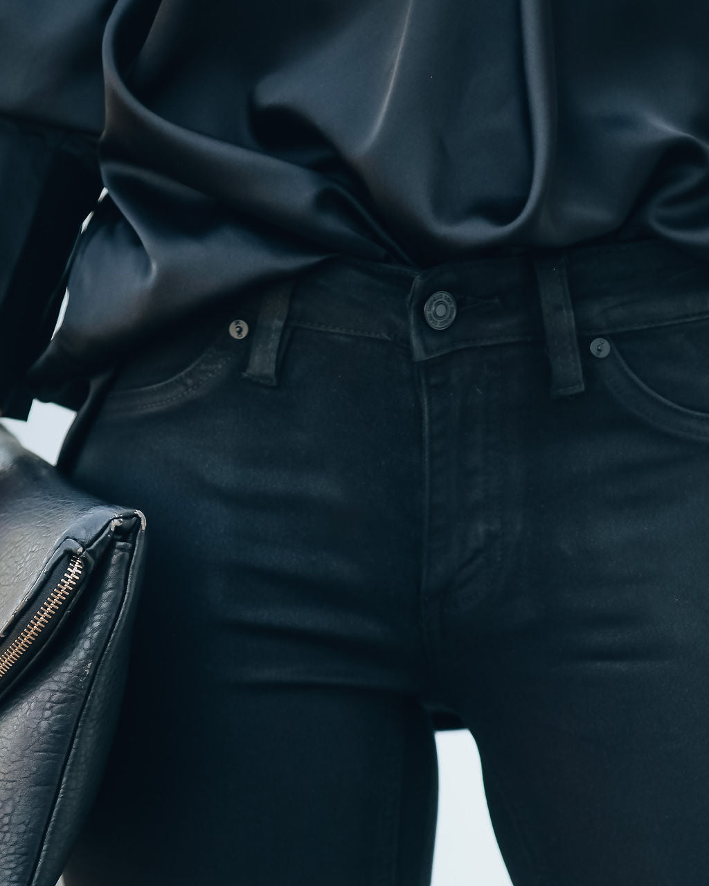 Night Out Mid Rise Coated Skinny