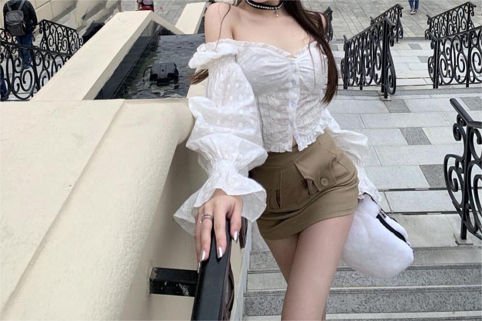 Lolly Cotton Eyelet Smocked Crop Top - Off White