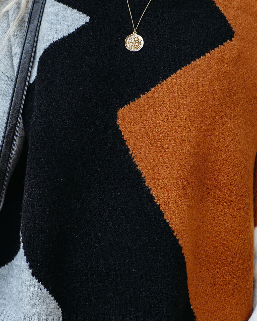 Landyn Colorblock Knit Sweater - Camel Black