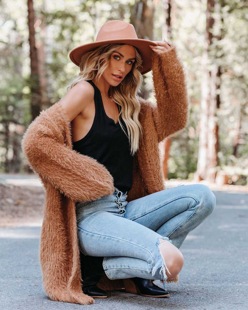 Pearson Pocketed Fuzzy Knit Cardigan - Camel