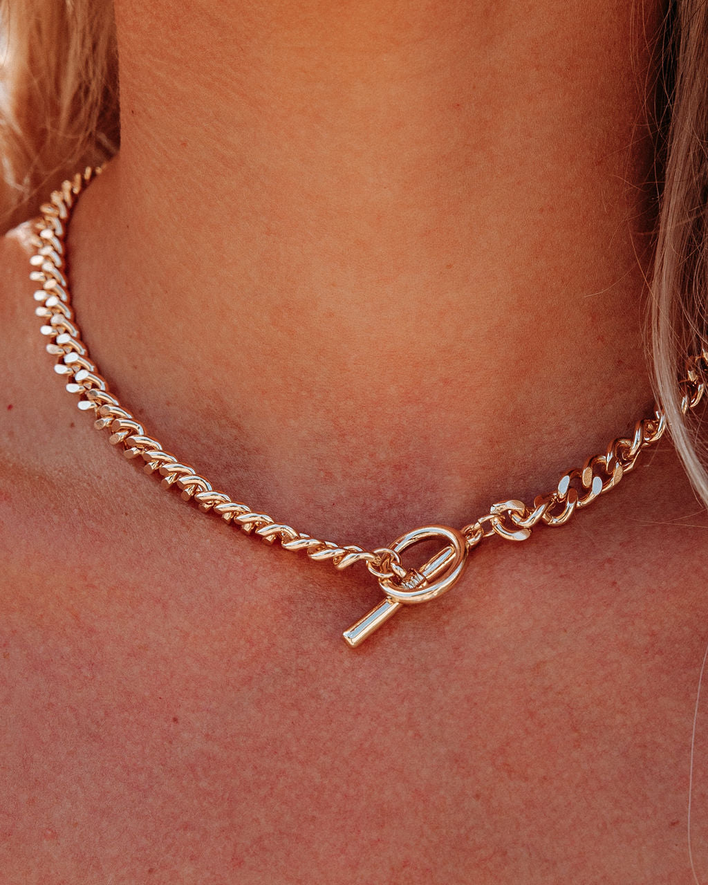 Shashi - Precious Chain Toggle Necklace