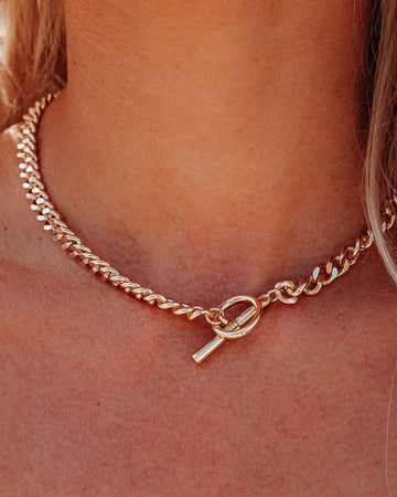 Shashi - Precious Chain Toggle Necklace